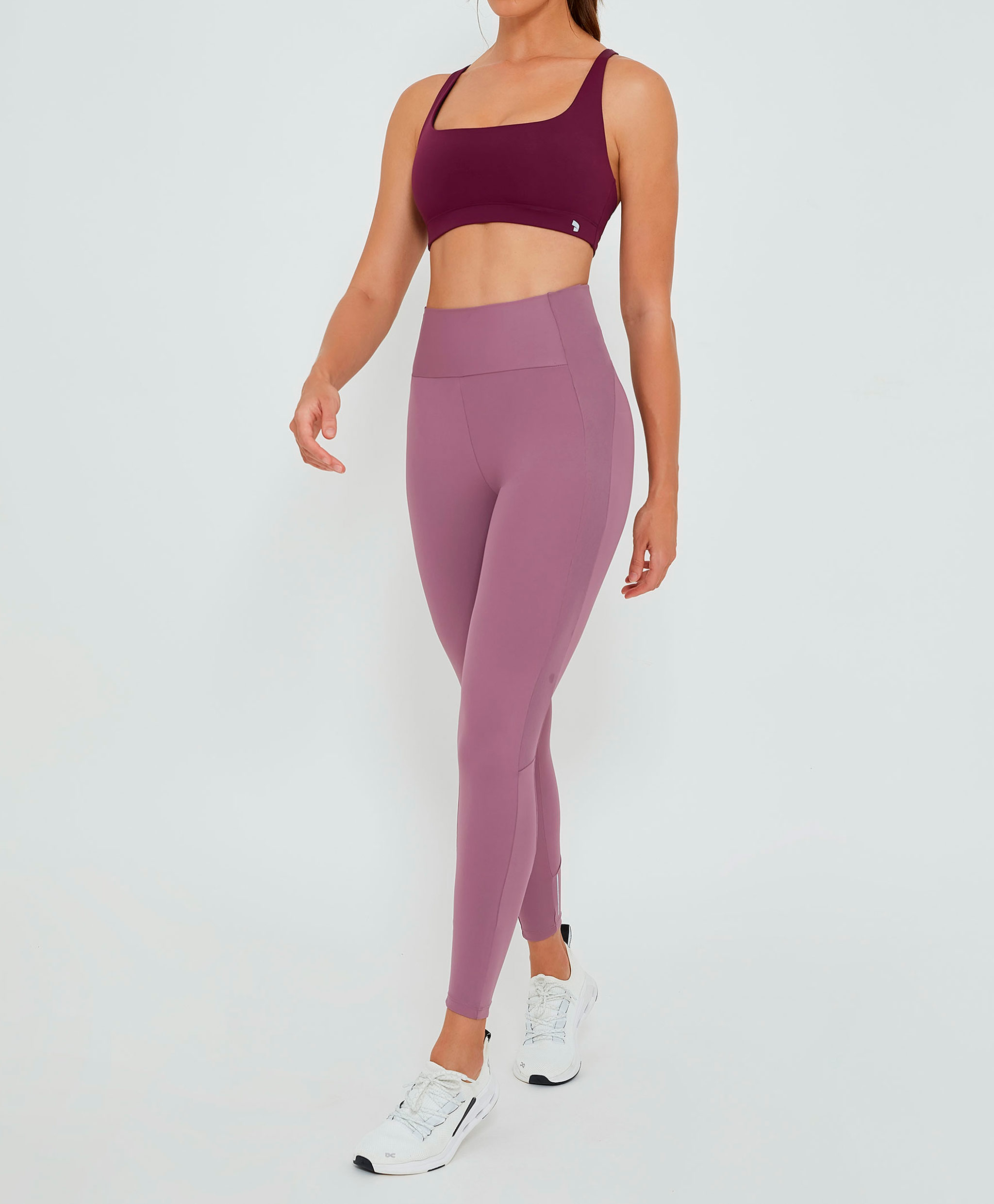 TOP DECOTE QUADRADO COSTAS CRUZADAS