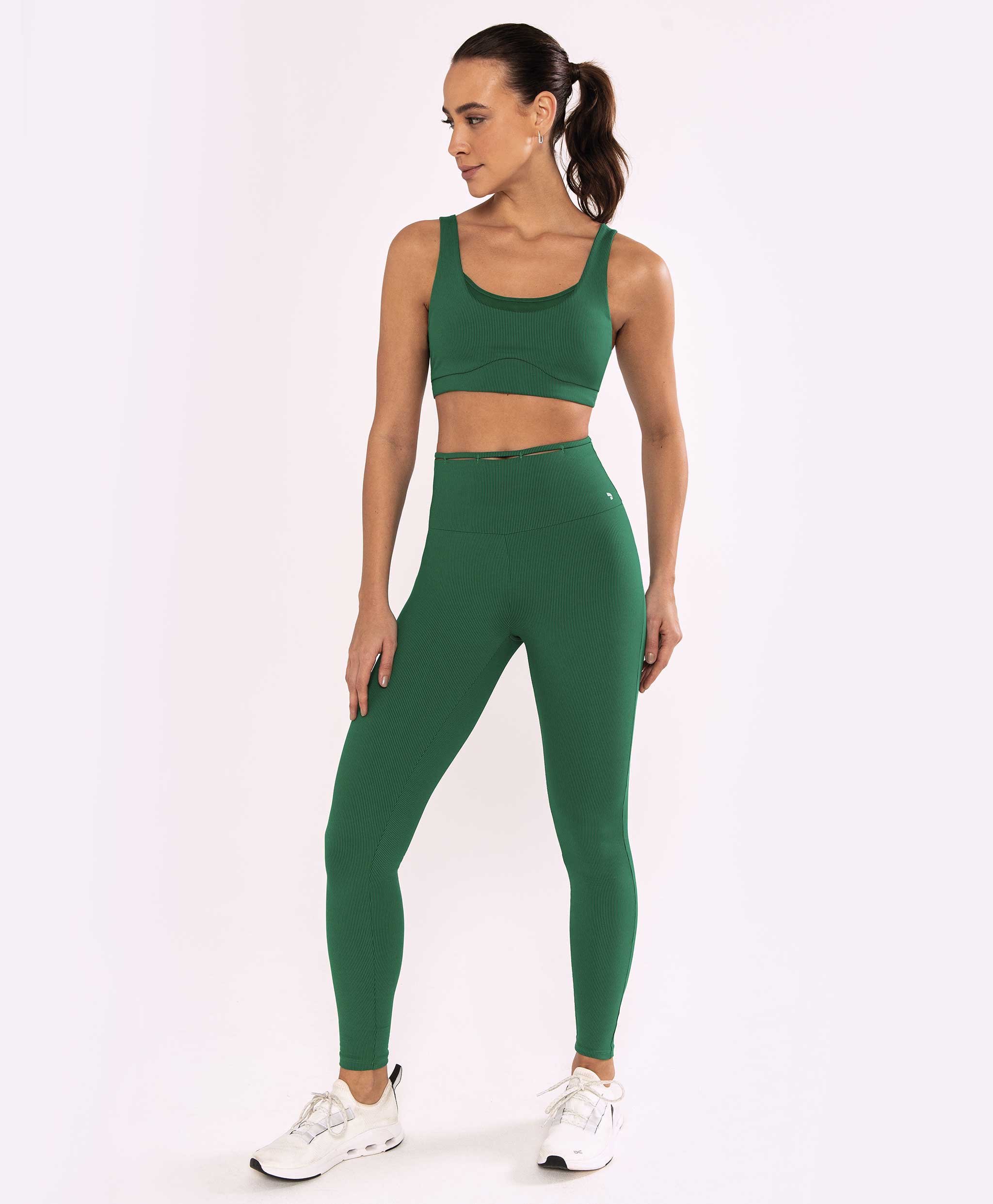 LEGGING MICROCANELADO COM ROLETES VAZADO