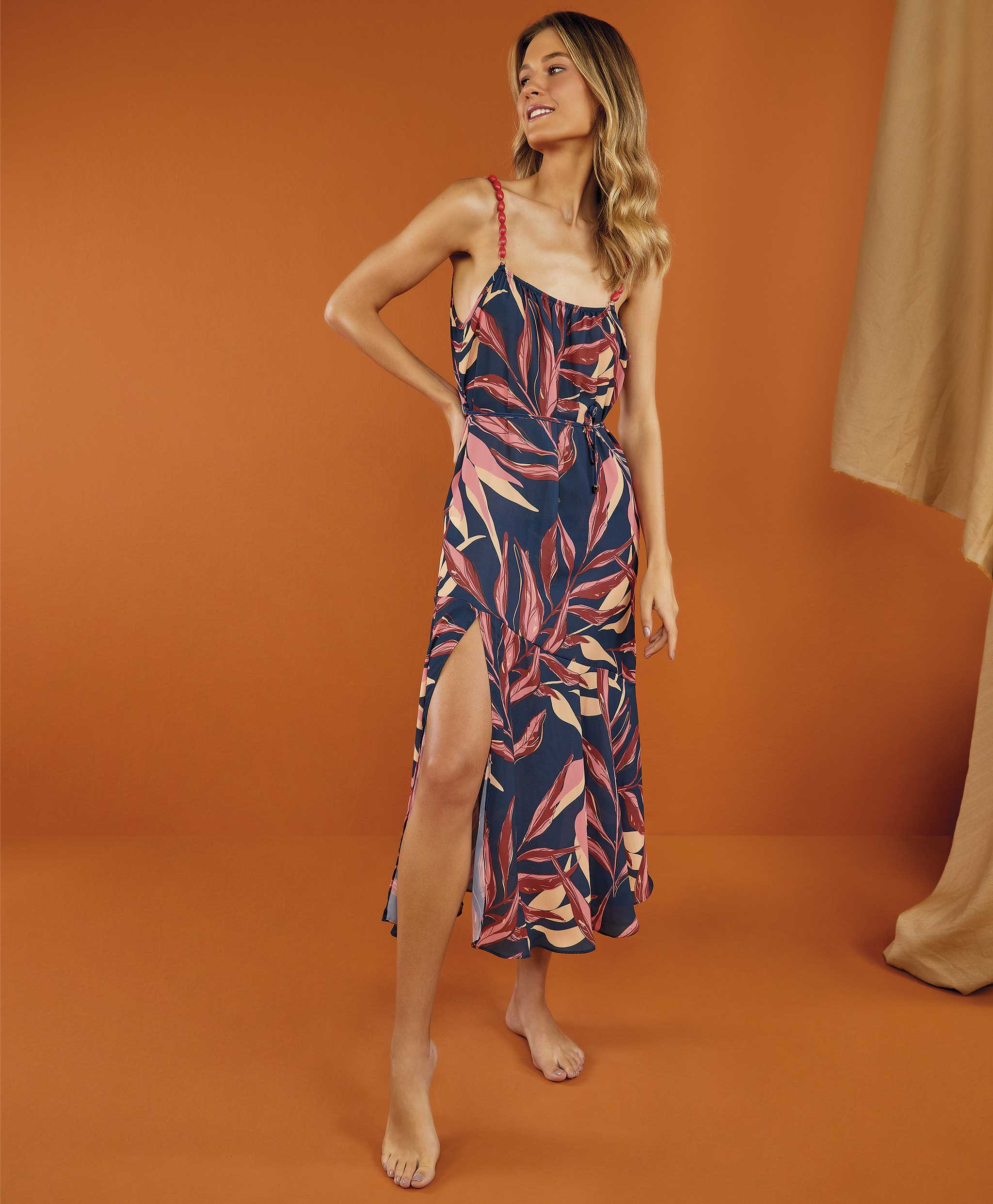 SAIDA CREPE RESORT RECORTE COM FENDA